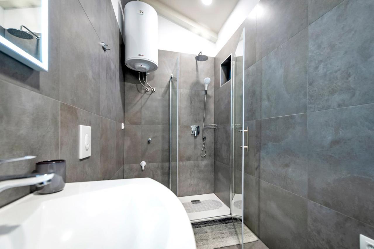 Deluxe Apartments A&A - 2 Rovinj Luaran gambar