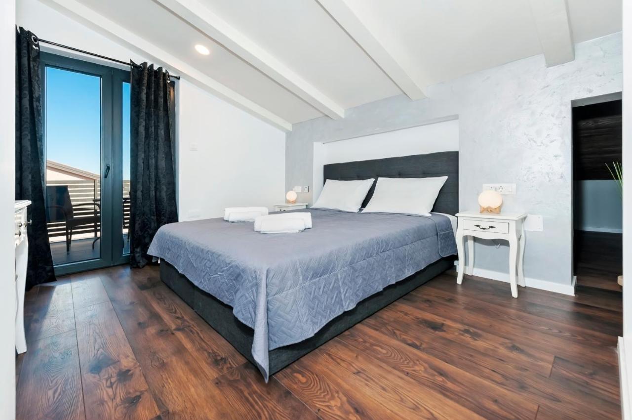 Deluxe Apartments A&A - 2 Rovinj Luaran gambar