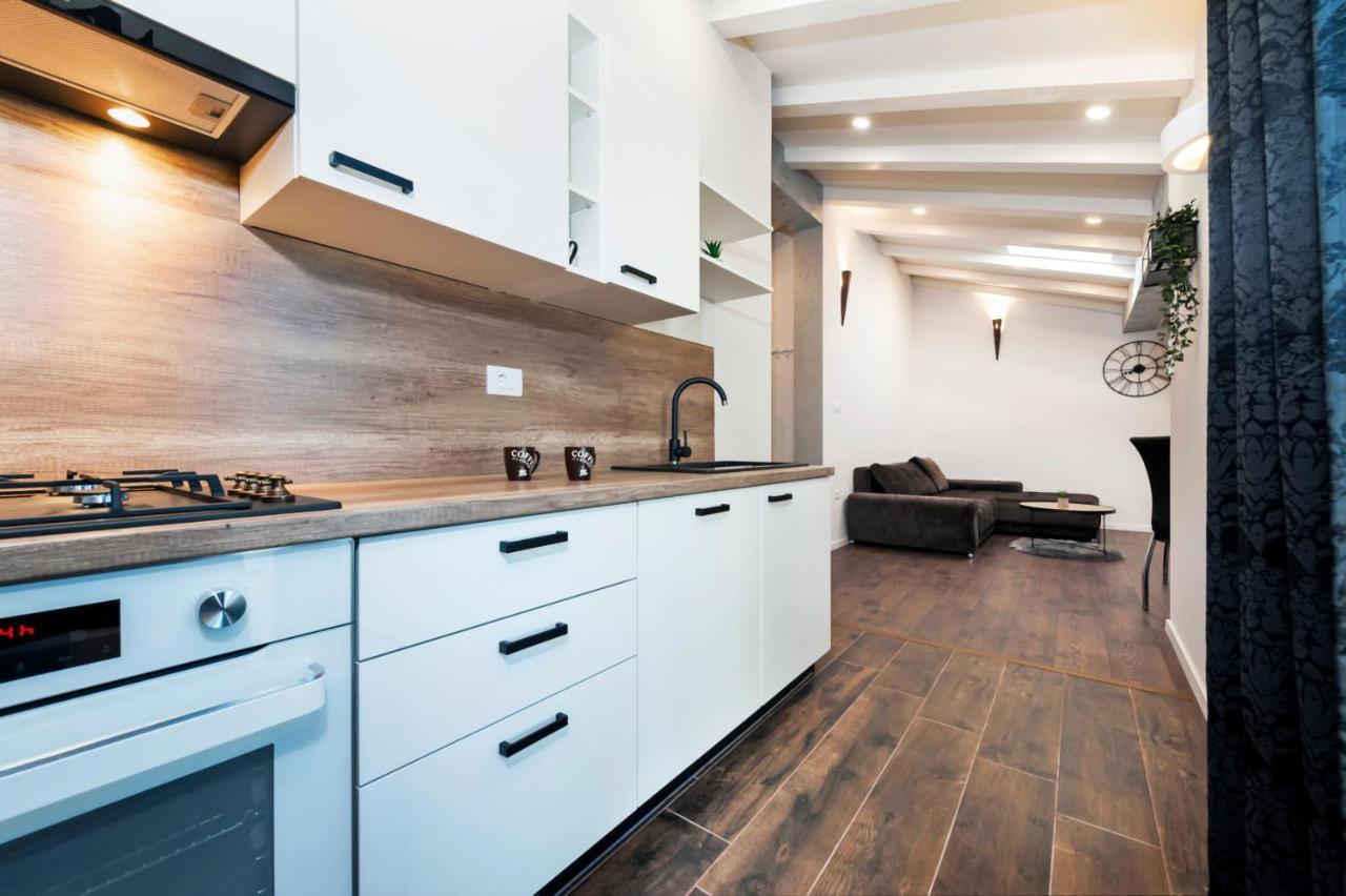 Deluxe Apartments A&A - 2 Rovinj Luaran gambar