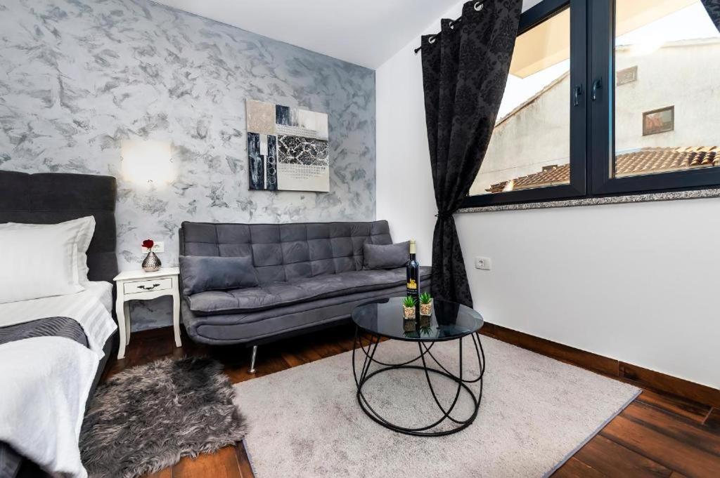 Deluxe Apartments A&A - 2 Rovinj Luaran gambar