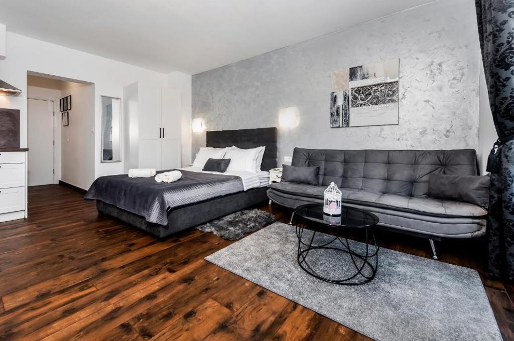 Deluxe Apartments A&A - 2 Rovinj Luaran gambar