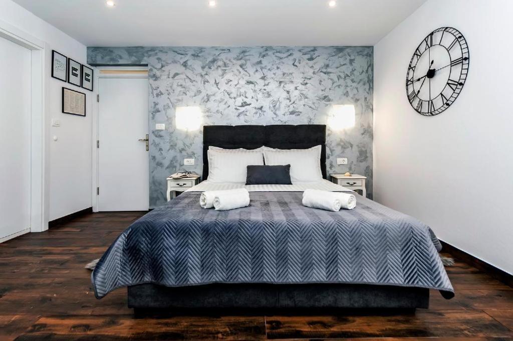 Deluxe Apartments A&A - 2 Rovinj Luaran gambar