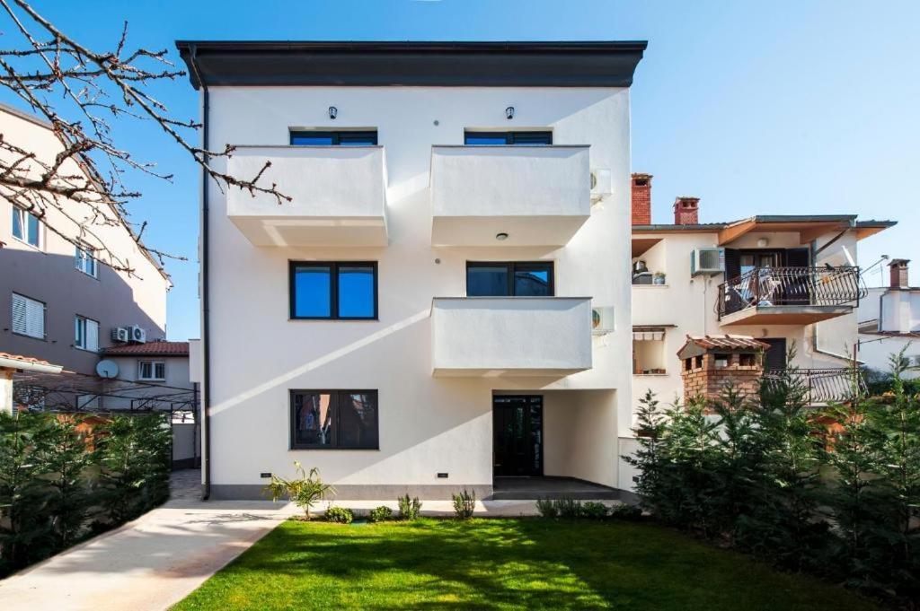 Deluxe Apartments A&A - 2 Rovinj Luaran gambar